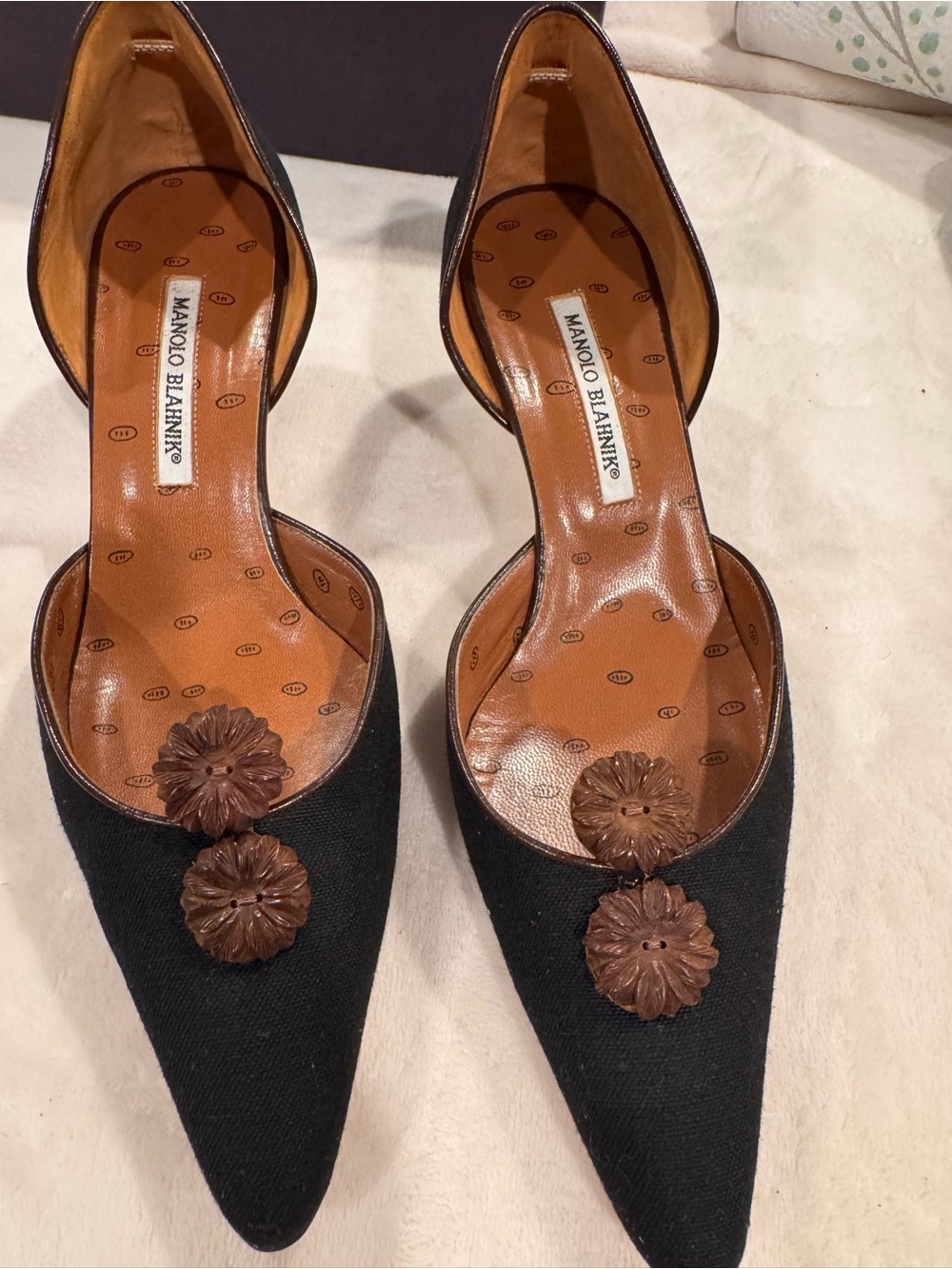 Manolo Blahnik Black Pointed D'Orsay Pumps with Brown Floral Accents kitty hill